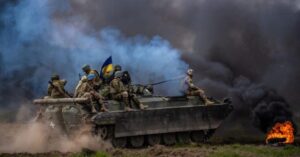 Окупанти вигадали "успіхи" на фронті: нові фейки