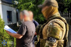 Харків: Адвоката-шахрая, який торгував "бронею" від мобілізації, спіймали на гарячому.
