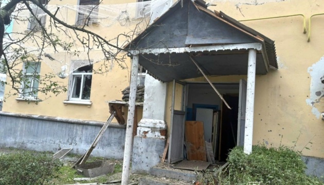 Ворожий удар по вогнеборцях: троє рятувальників поранені в Богодухові.