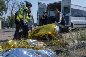 Печеніги: 10 загиблих, 18 постраждалих. Завершено рятувальні роботи на Харківщині.