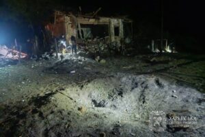 Харківщина під обстрілами: четверо постраждалих, пошкоджено будинки, кафе та АЗС