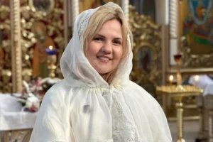Матінка-блогерка з Хмельницького: дружина священника стала зіркою соцмереж, руйнуючи стереотипи про церковне життя.